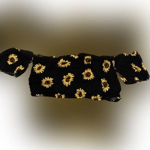 Sun flower black crop top